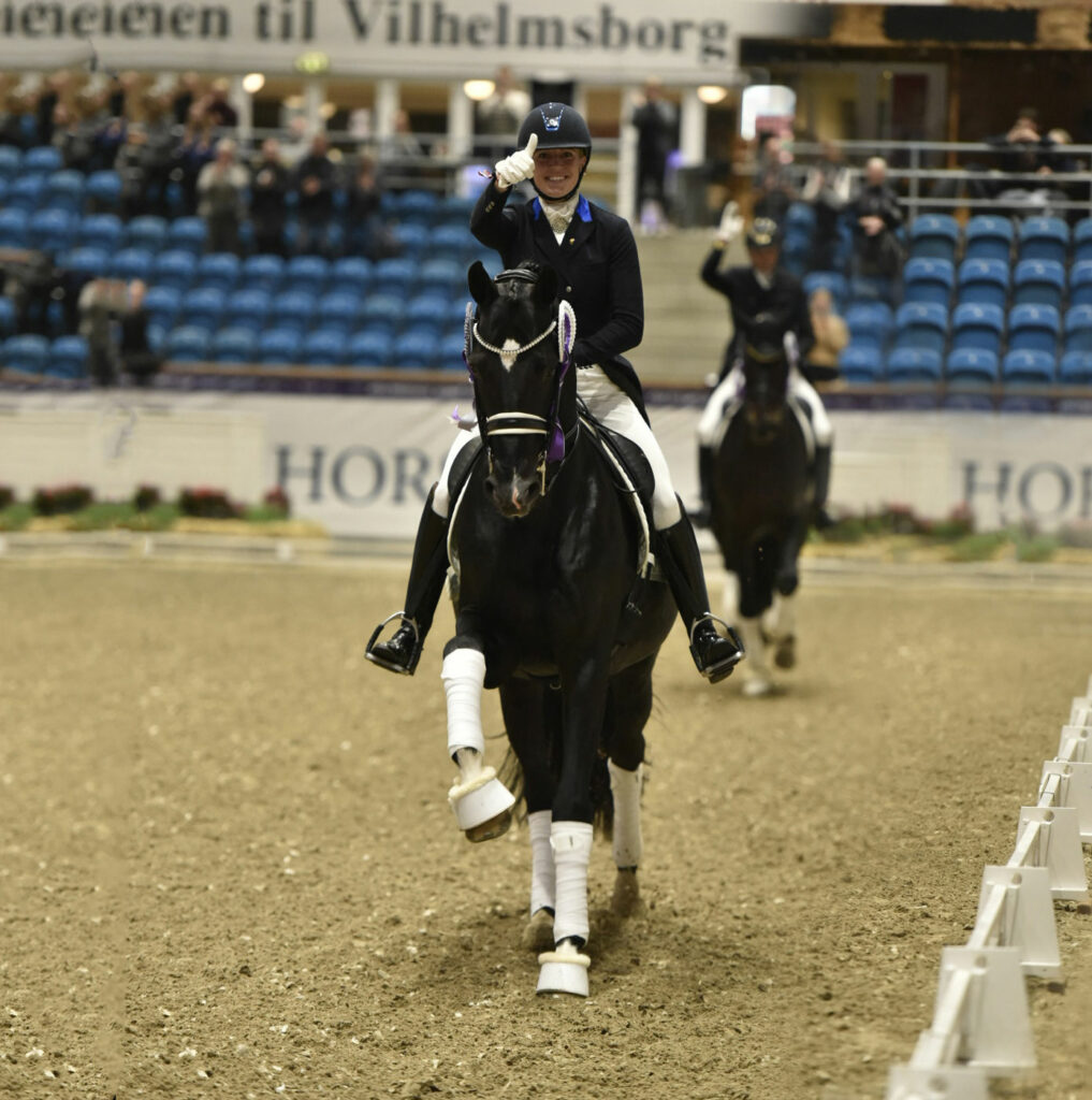 Nanna and St. Schufro shines with two 2nd places at their World Cup debut!